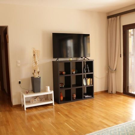 Grosses Haus Mit Traumhaftem Ausblick Apartment เยโอริยิอูโปลิส ภายนอก รูปภาพ